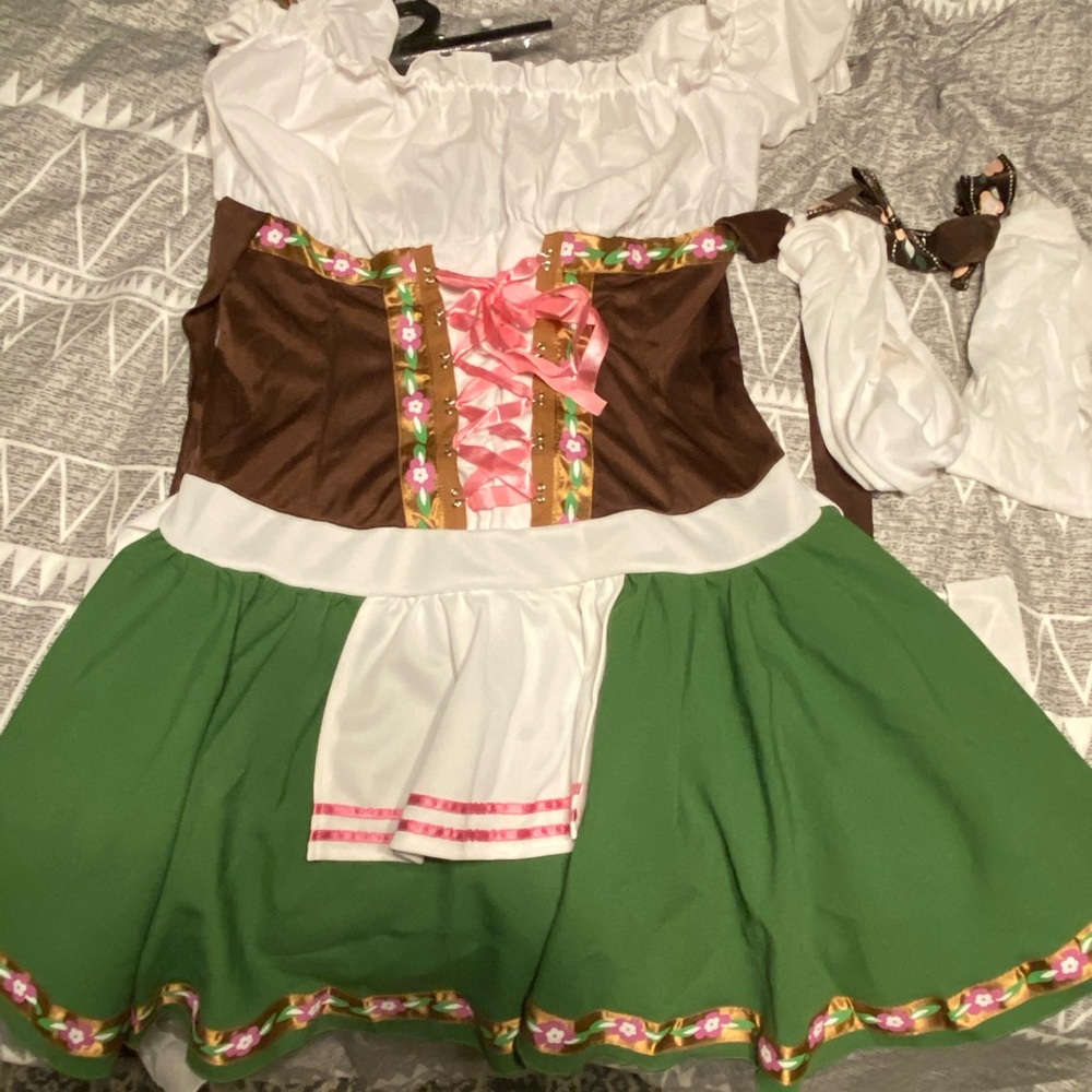 Leg Avenue Gretchen Oktoberfest Beer Girl Costume
